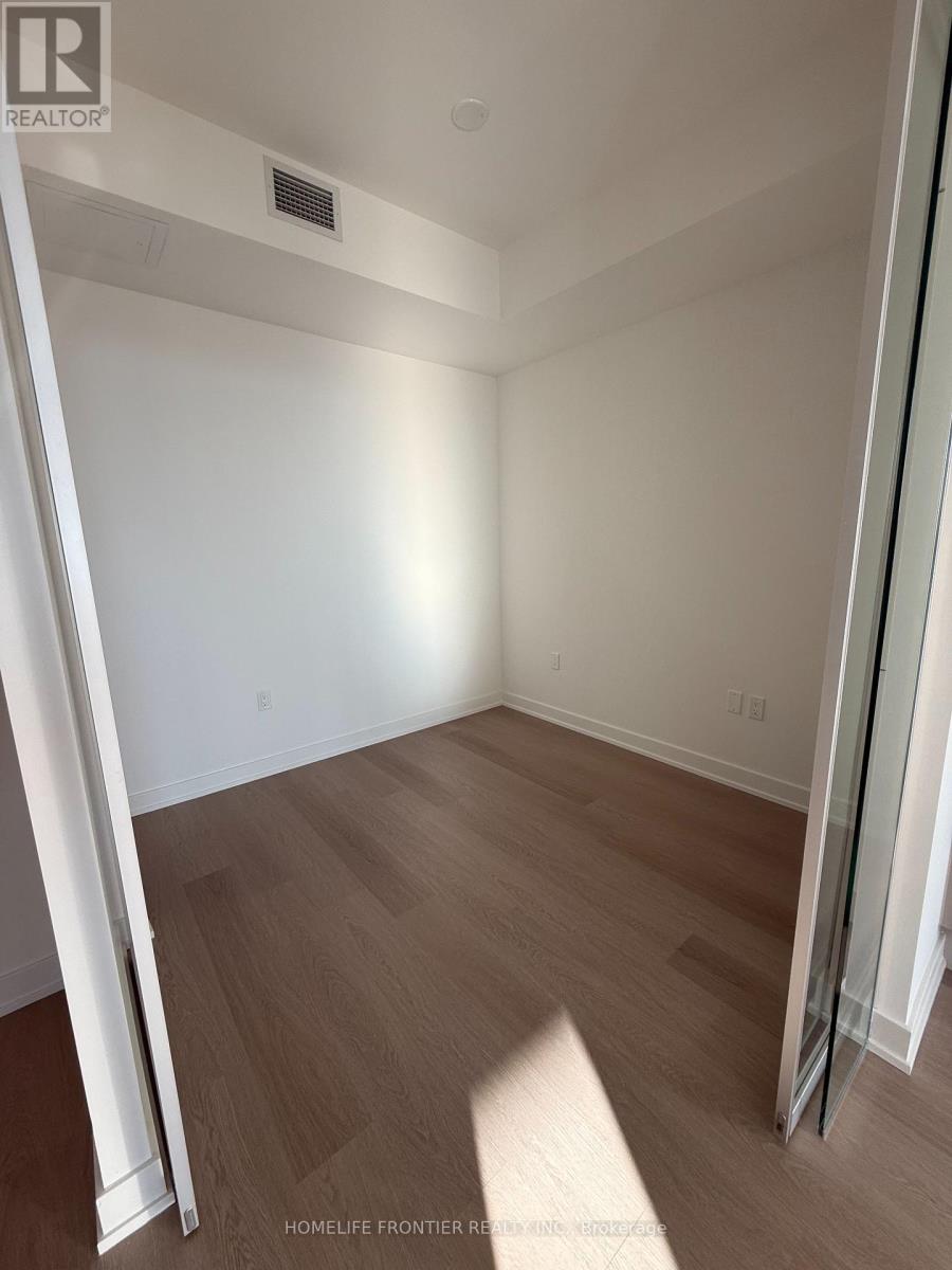 2901 - 448 Burnhamthorpe Road W, Mississauga (City Centre), Ontario  L5B 4M6 - Photo 7 - W12884784