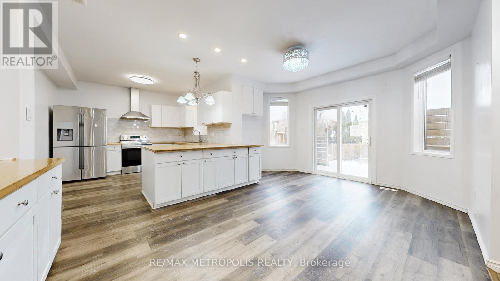 183 Valmont Court, Hamilton, Ontario  L9G 5A1 - Photo 20 - X12884824