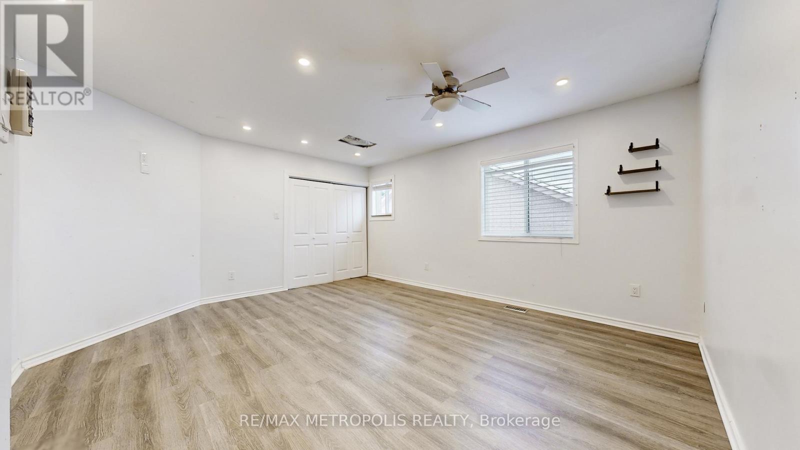 183 Valmont Court, Hamilton, Ontario  L9G 5A1 - Photo 32 - X12884824