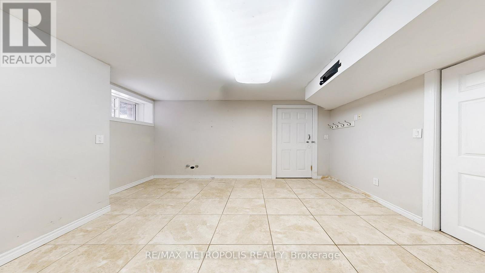 183 Valmont Court, Hamilton, Ontario  L9G 5A1 - Photo 45 - X12884824