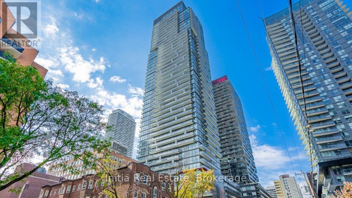 802 - 39 ROEHAMPTON AVENUE, Toronto, Ontario