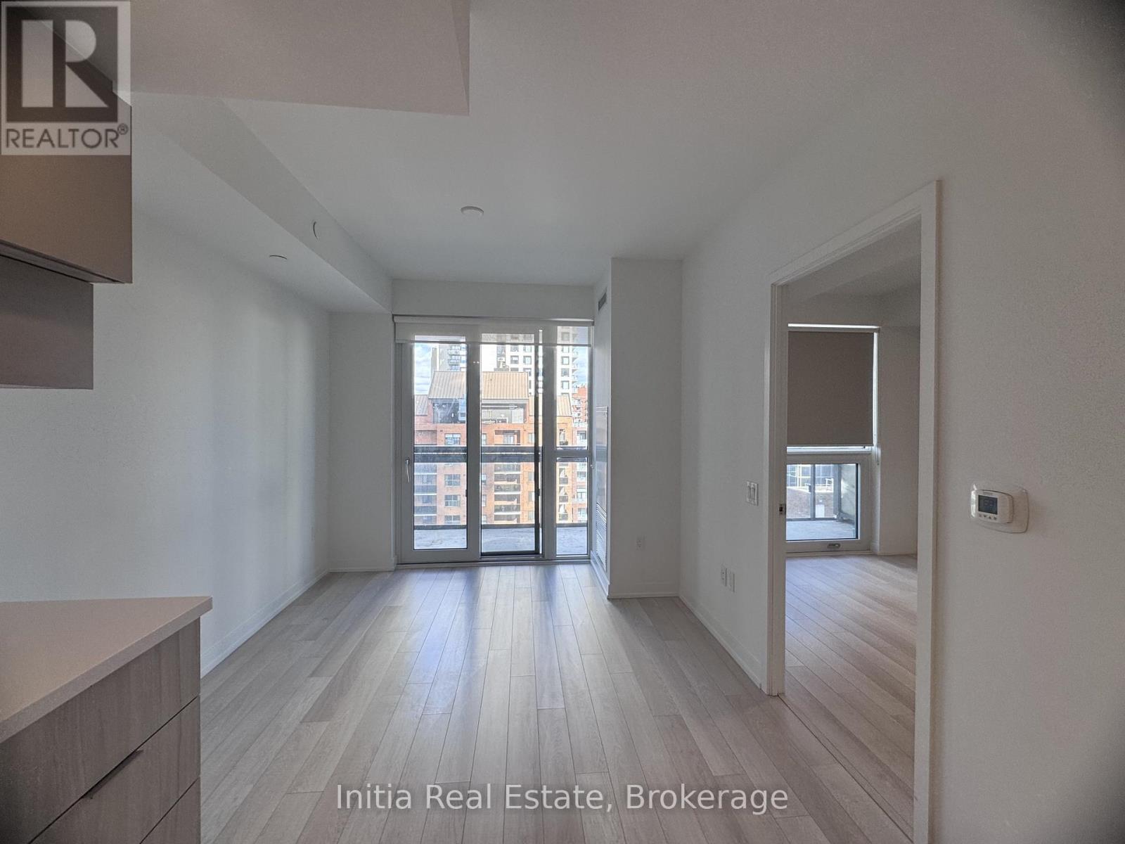 802 - 39 Roehampton Avenue, Toronto, Ontario M4P 0G1 - Photo 16 - C12884840