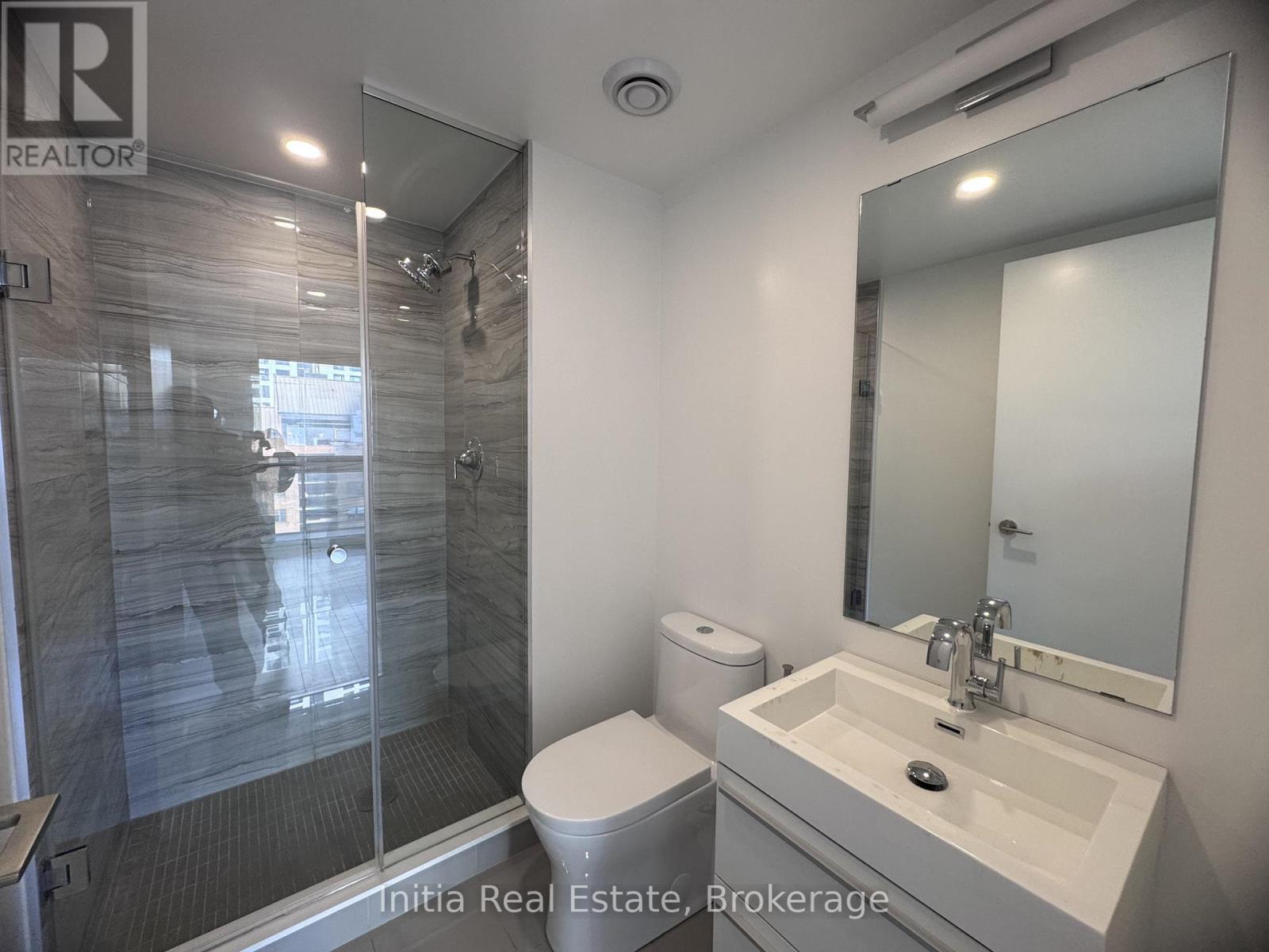 802 - 39 Roehampton Avenue, Toronto, Ontario M4P 0G1 - Photo 21 - C12884840