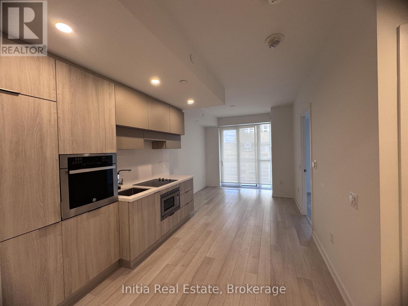 802 - 39 Roehampton Avenue, Toronto, Ontario M4P 0G1 - Photo 8 - C12884840