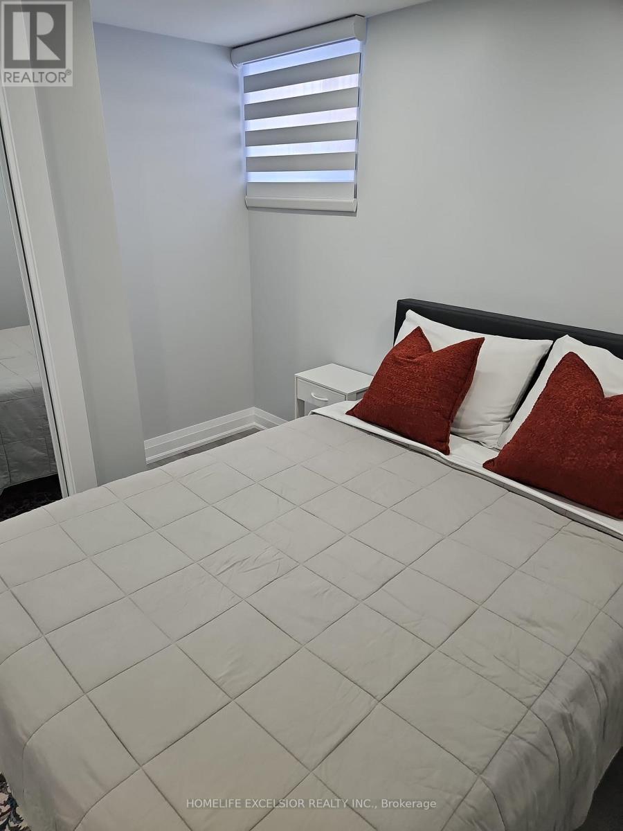 17 Miles Avenue, Brantford, Ontario N3R 5B2 - Photo 25 - X12884502