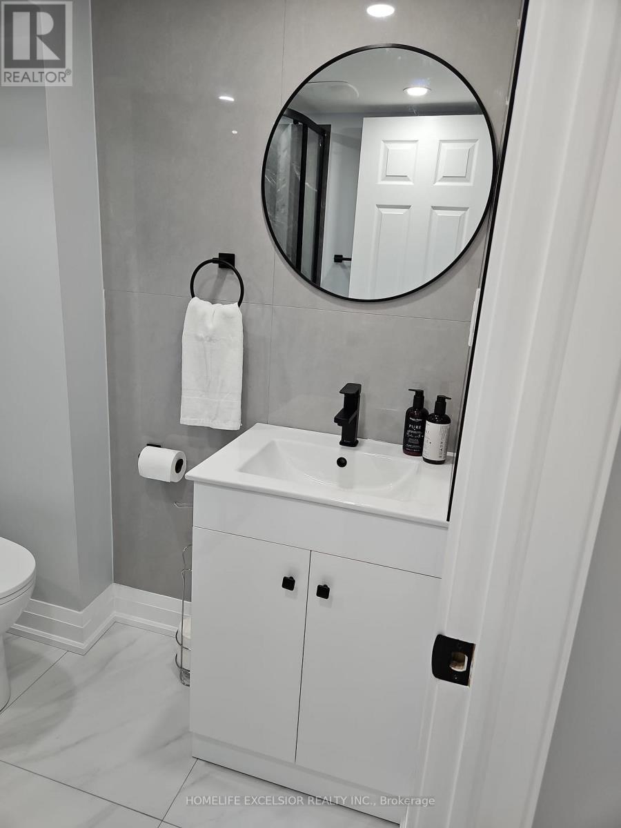 17 Miles Avenue, Brantford, Ontario N3R 5B2 - Photo 14 - X12884502