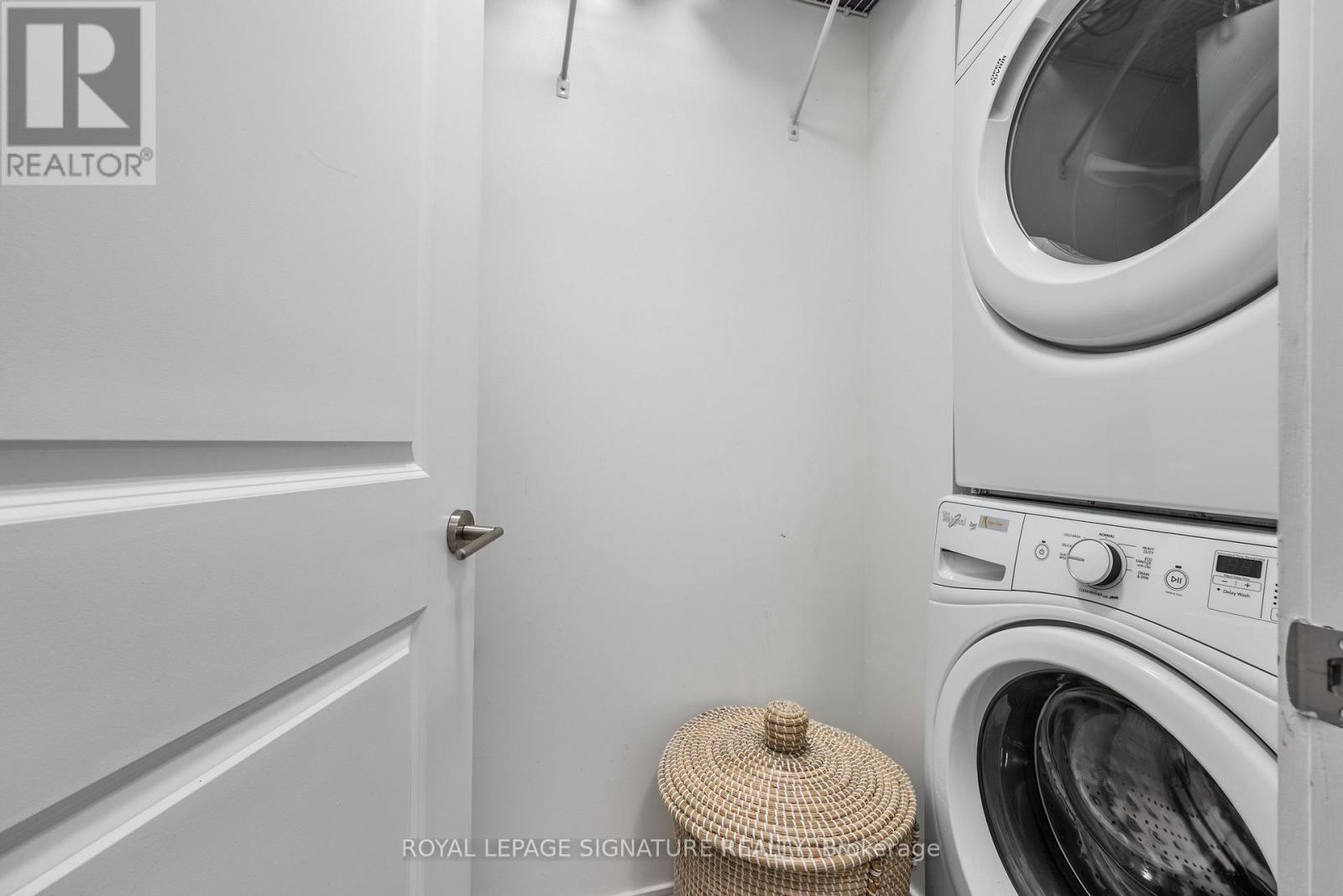 209 - 9608 Yonge Street, Richmond Hill, Ontario  L4C 1V6 - Photo 17 - N12884828