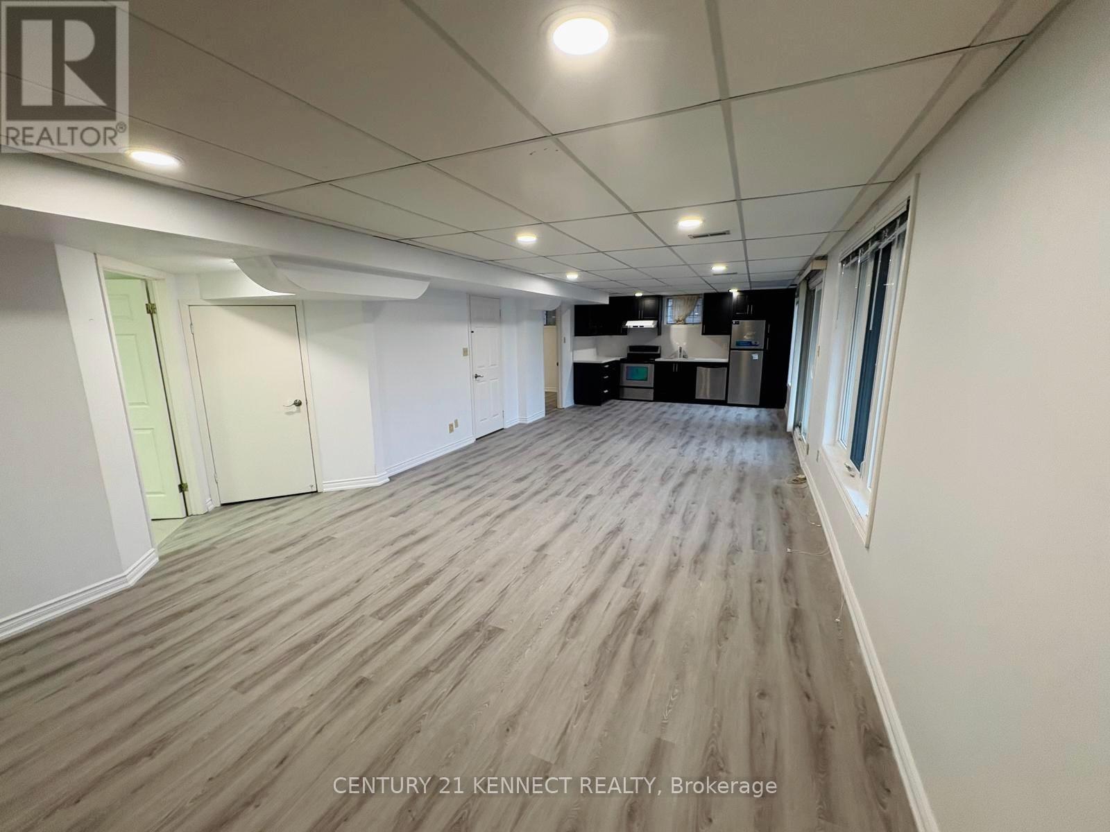 Basement - 33 Somerset Crescent, Richmond Hill, Ontario  L4C 8N5 - Photo 3 - N12884846