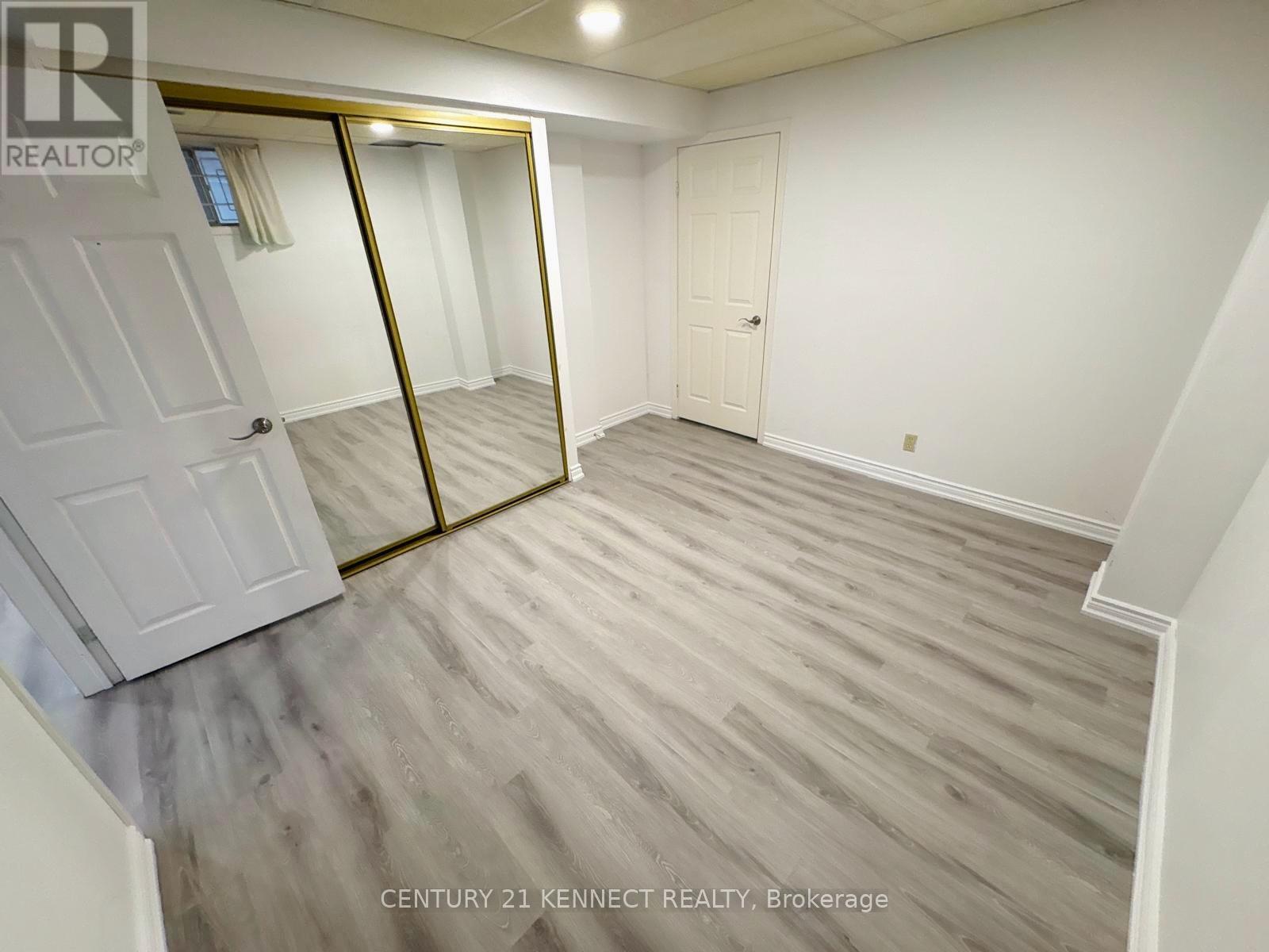 Basement - 33 Somerset Crescent, Richmond Hill, Ontario  L4C 8N5 - Photo 5 - N12884846