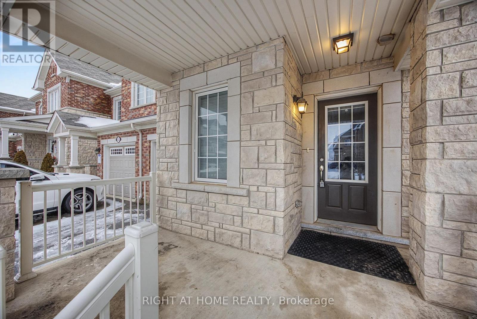 1235 Mulroney Heights, Milton, Ontario  L9E 1G1 - Photo 5 - W12884826