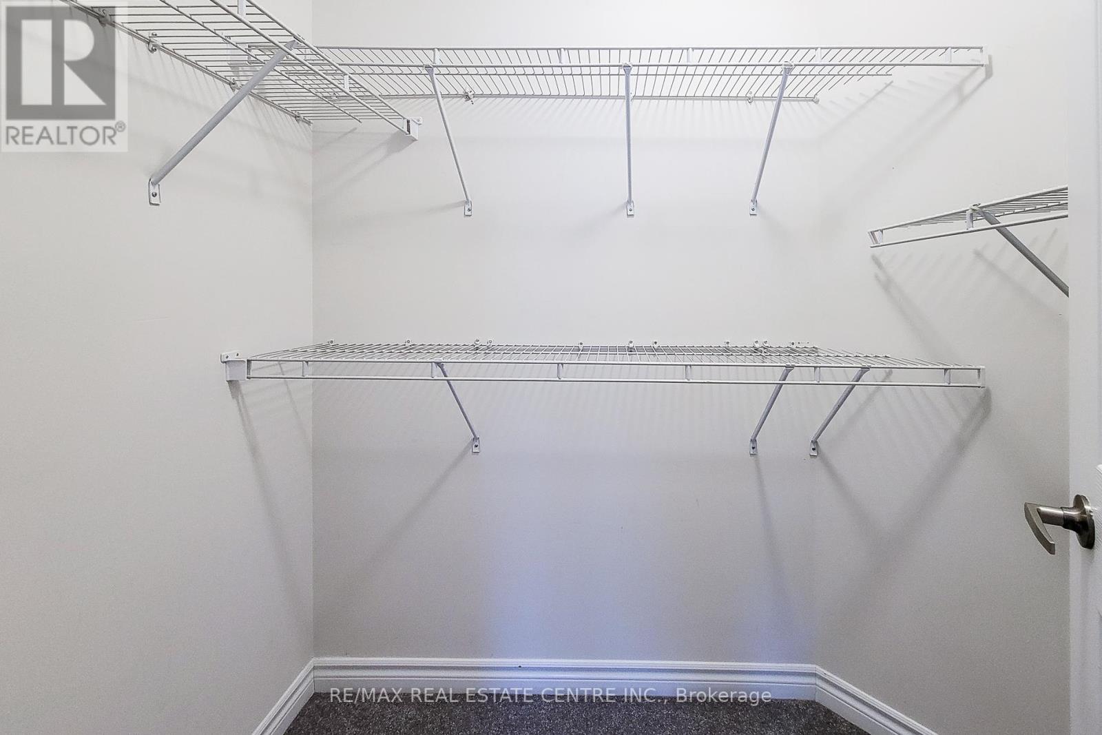 82 Reichert Court, Milton, Ontario  L9T 7K3 - Photo 19 - W12884830