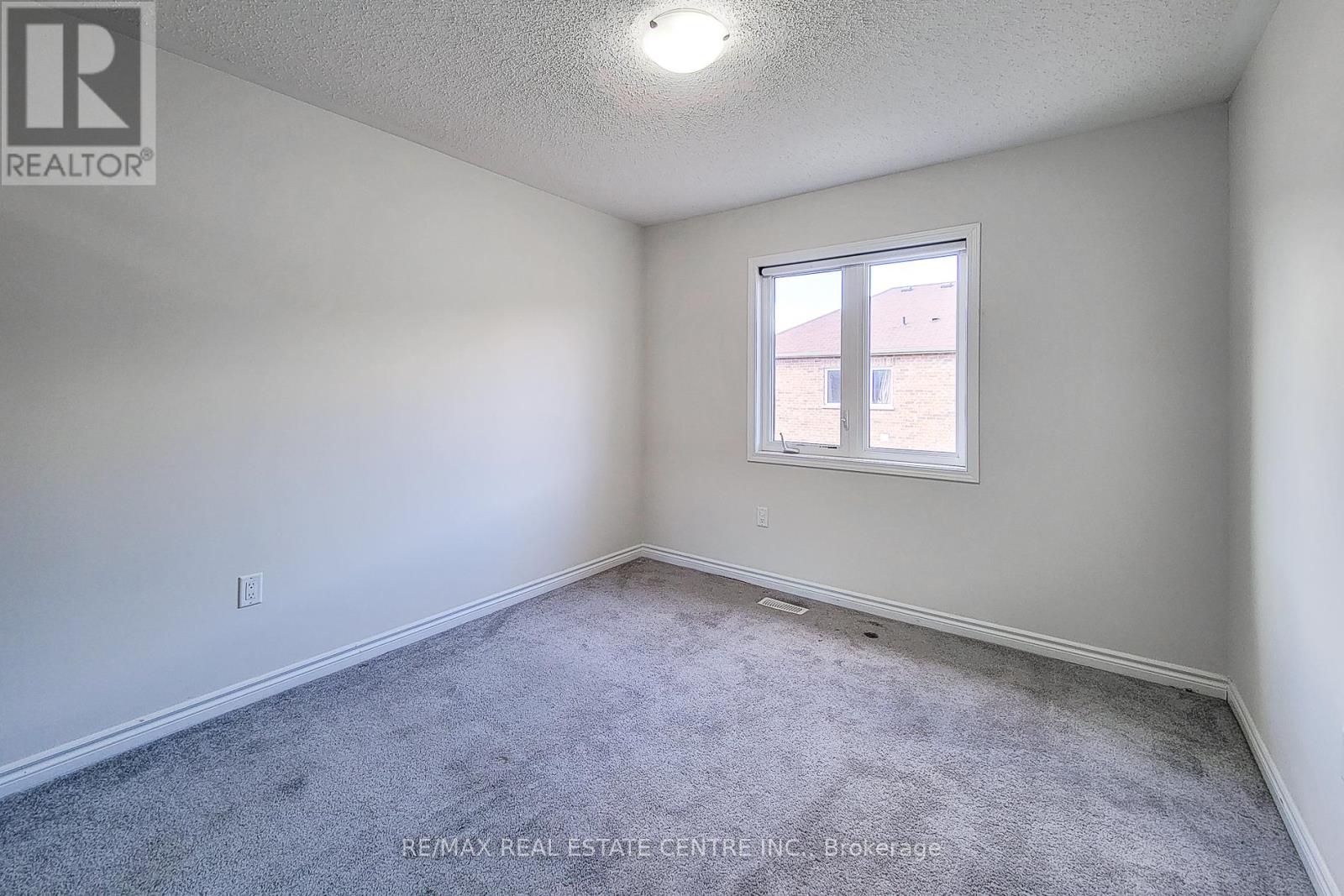 82 Reichert Court, Milton, Ontario  L9T 7K3 - Photo 20 - W12884830