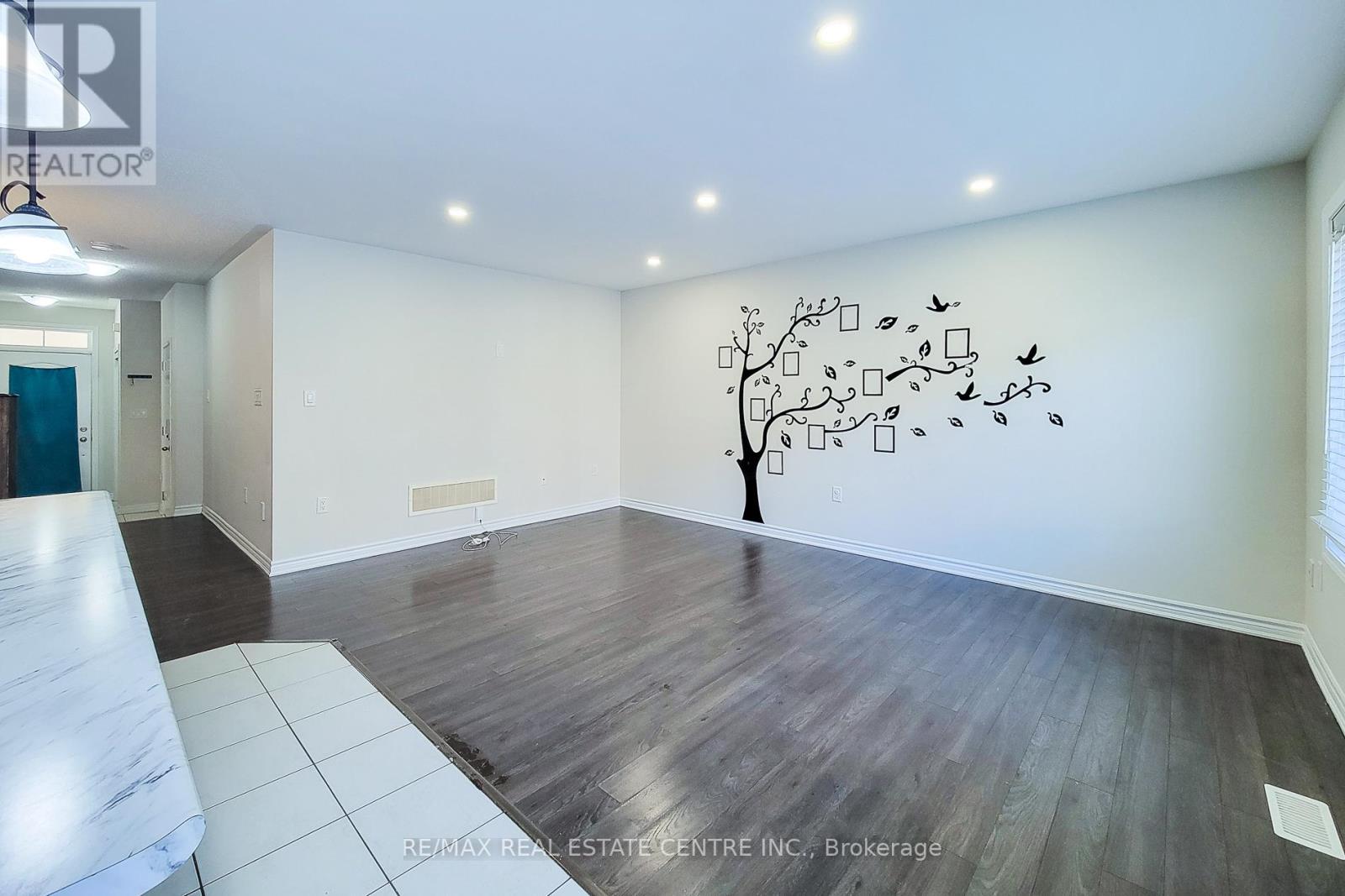 82 Reichert Court, Milton, Ontario  L9T 7K3 - Photo 34 - W12884830