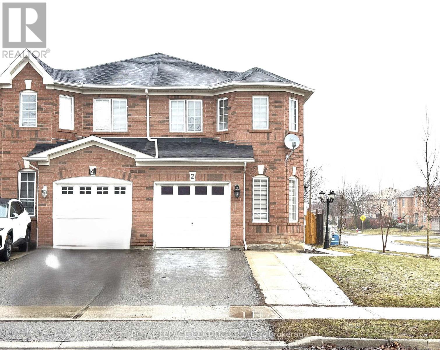 2 LAKE LOUISE DRIVE, Brampton, Ontario