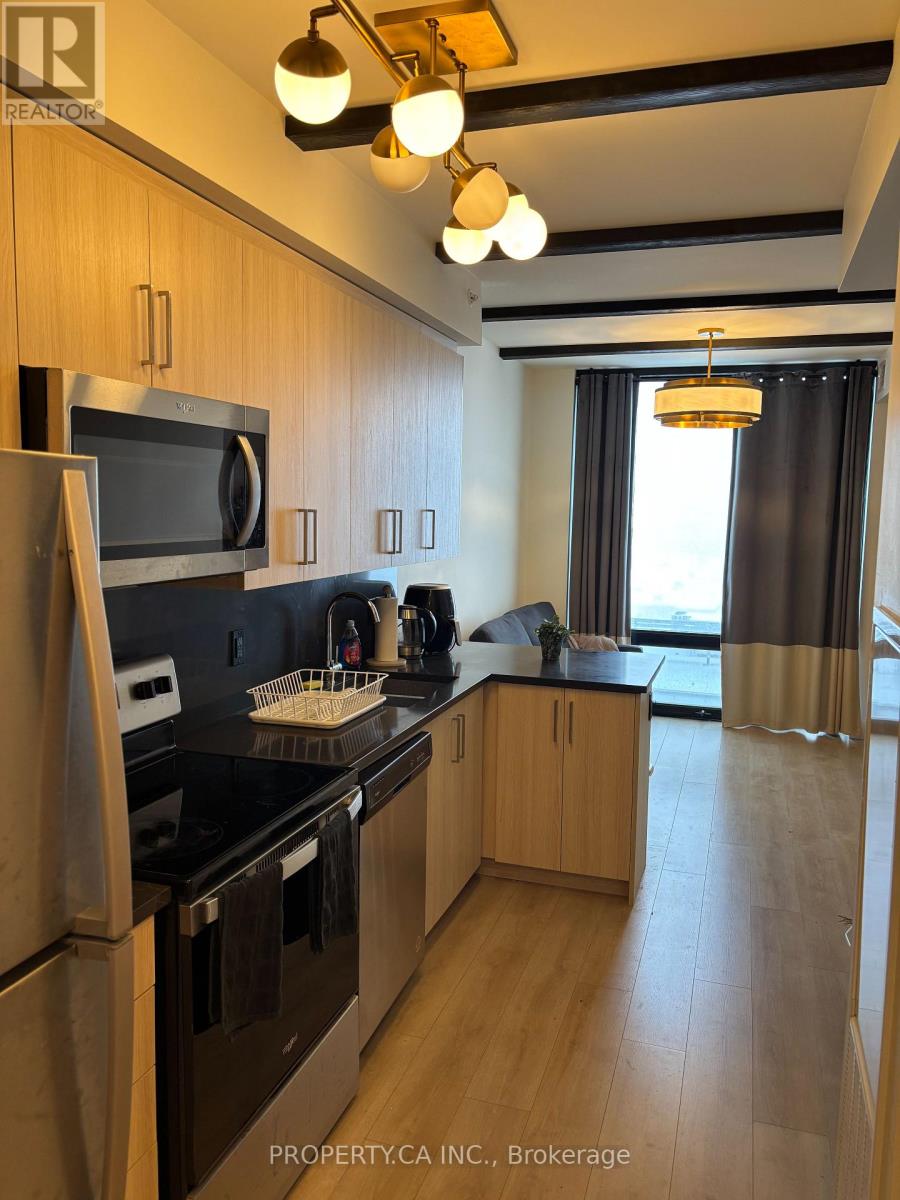 1001 - 145 Columbia Street W, Waterloo, Ontario  N2L 0K7 - Photo 2 - X12884834