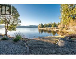6343 MARMOT ROAD, Sechelt, British Columbia