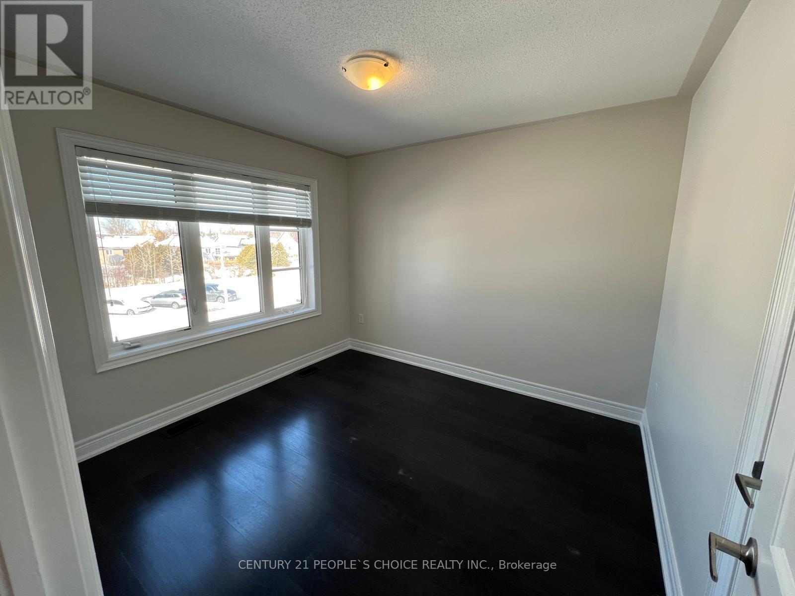 305 Atkinson Street, Clearview, Ontario  L0M 1S0 - Photo 19 - S12759090