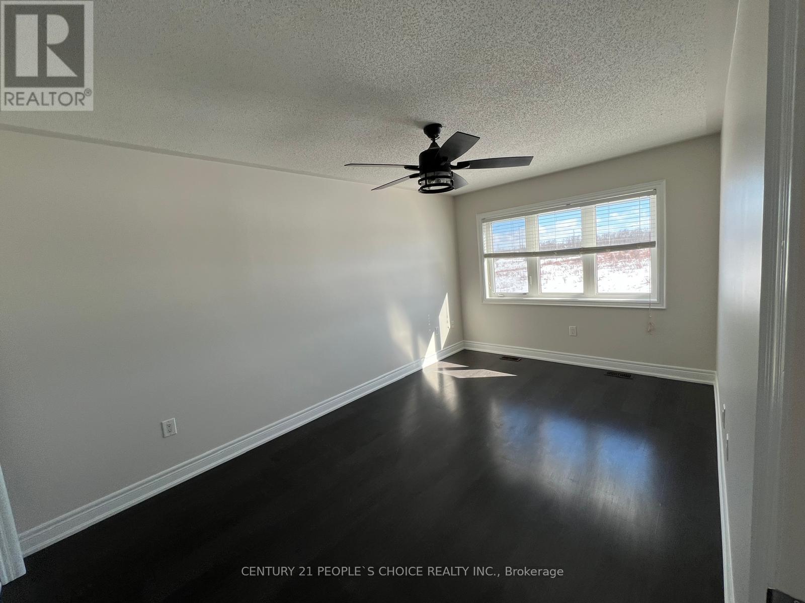 305 Atkinson Street, Clearview, Ontario  L0M 1S0 - Photo 13 - S12762466