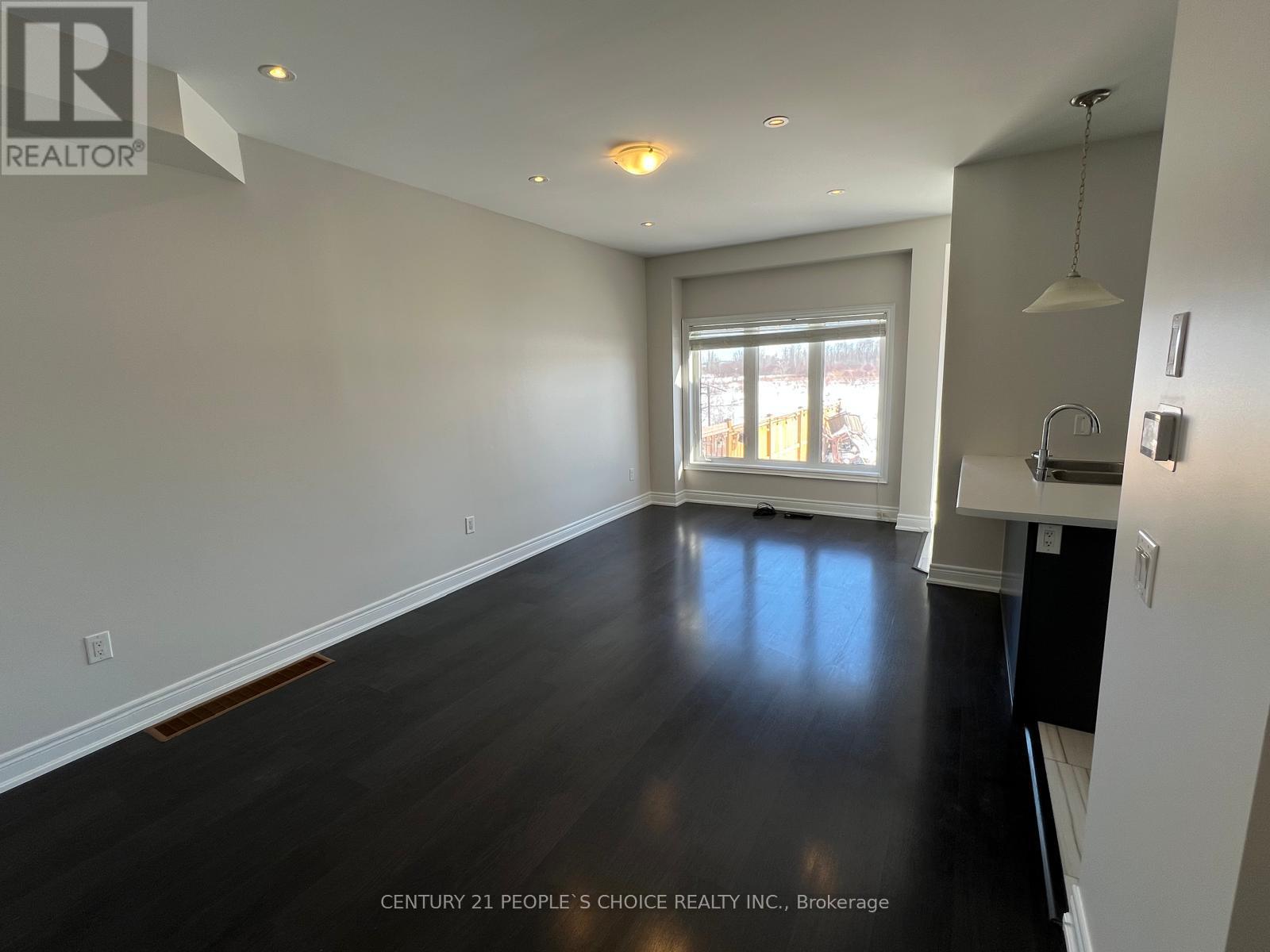 305 Atkinson Street, Clearview, Ontario  L0M 1S0 - Photo 5 - S12762466