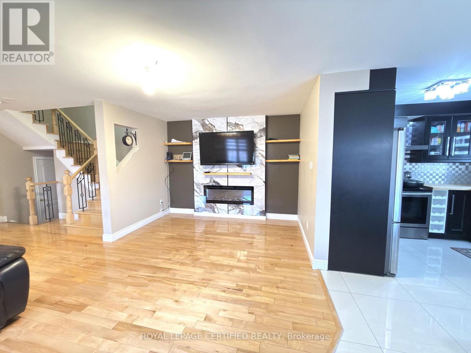 2 Lake Louise Drive, Brampton, Ontario  L6X 4W7 - Photo 8 - W12884842