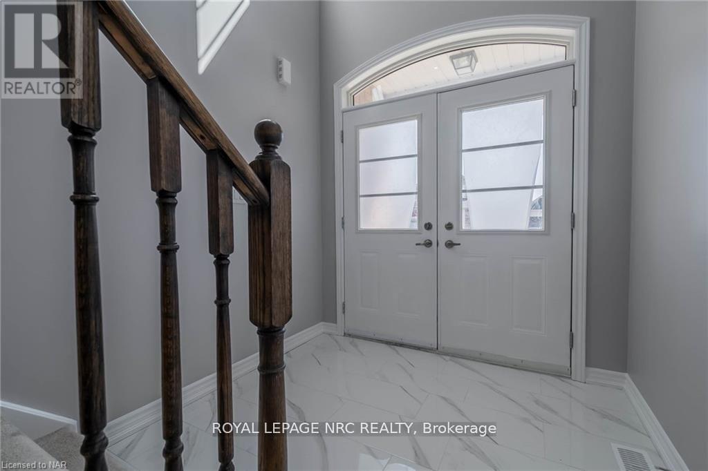 1177 Green Acres Drive, Fort Erie, Ontario  L2A 0C9 - Photo 3 - X12884880