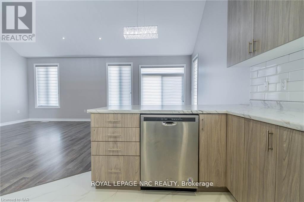 1177 Green Acres Drive, Fort Erie, Ontario  L2A 0C9 - Photo 9 - X12884880