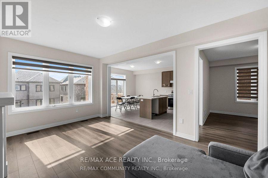 75 Ed Ewert Avenue, Clarington, Ontario  L1B 0W7 - Photo 13 - E12884850