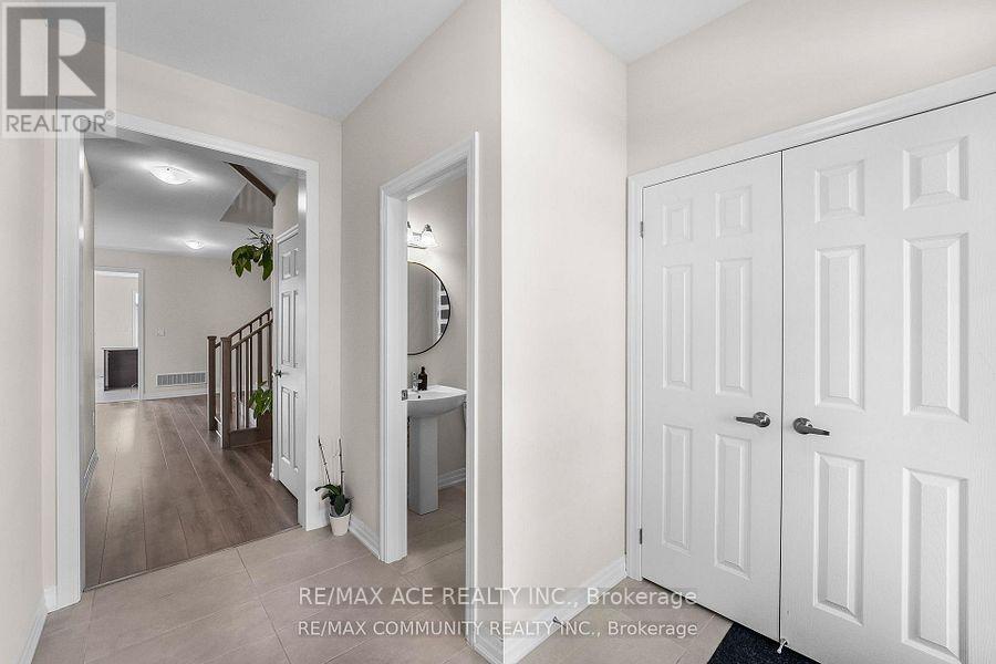 75 Ed Ewert Avenue, Clarington, Ontario  L1B 0W7 - Photo 5 - E12884850