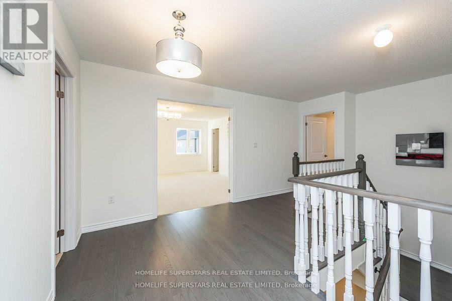 1121 Cole Street, Innisfil, Ontario  L9R 0R3 - Photo 16 - N12884888