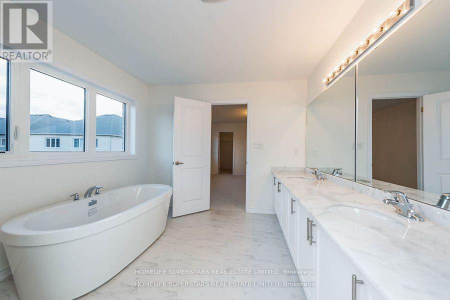 1121 Cole Street, Innisfil, Ontario  L9R 0R3 - Photo 29 - N12884888