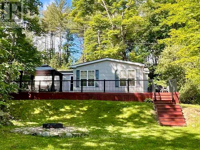 439 Springwater Crescent, Bracebridge, Ontario  P1L 1W9 - Photo 2 - X12884884