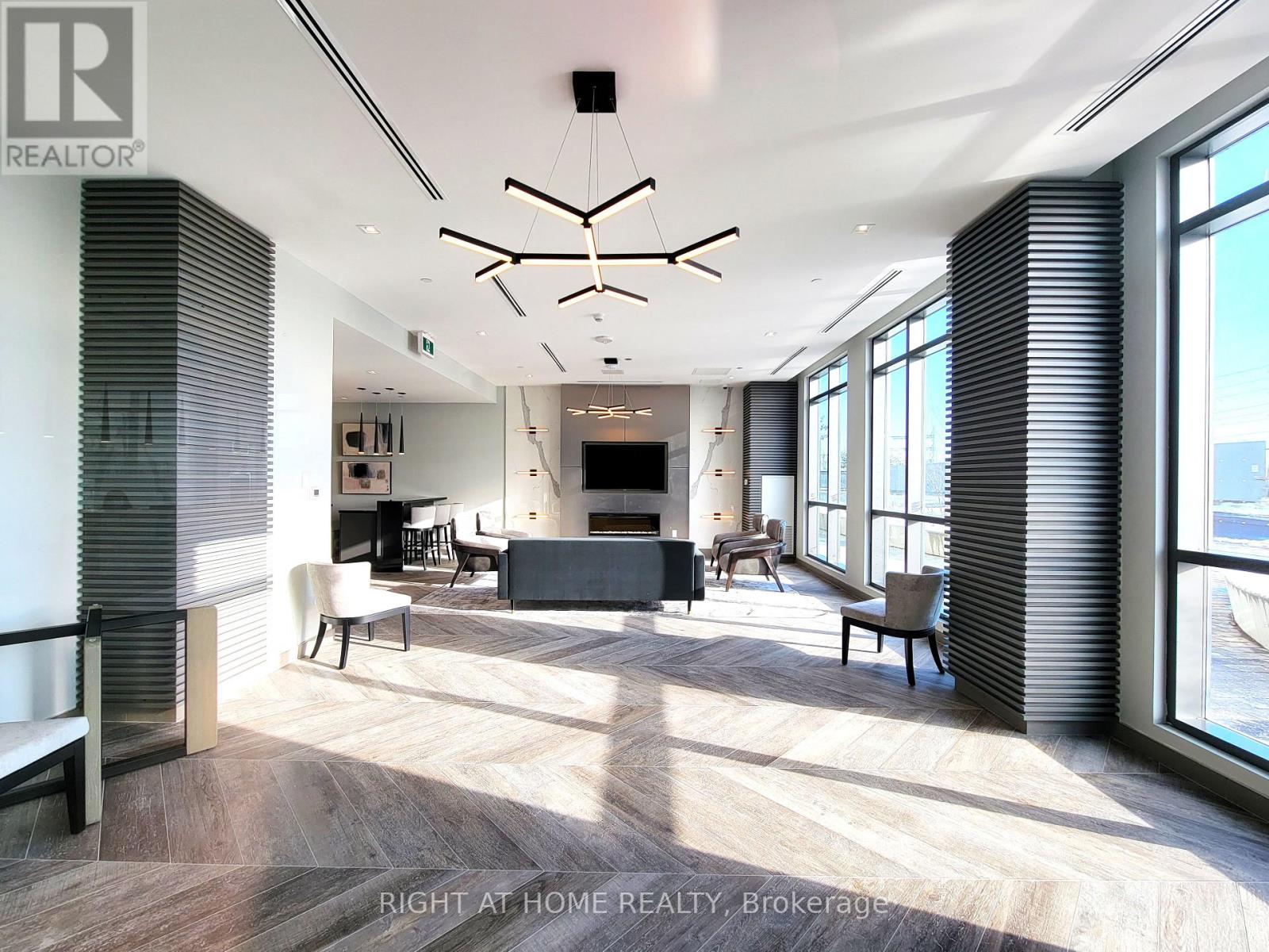 2205 - 50 Thomas Riley Road, Toronto (Islington-City Centre West), Ontario  M9B 0C5 - Photo 2 - W12884864