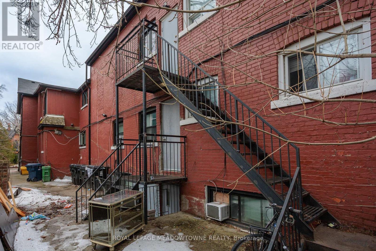 70 Melbourne Avenue, Toronto (South Parkdale), Ontario  M6K 1K7 - Photo 6 - W12884870