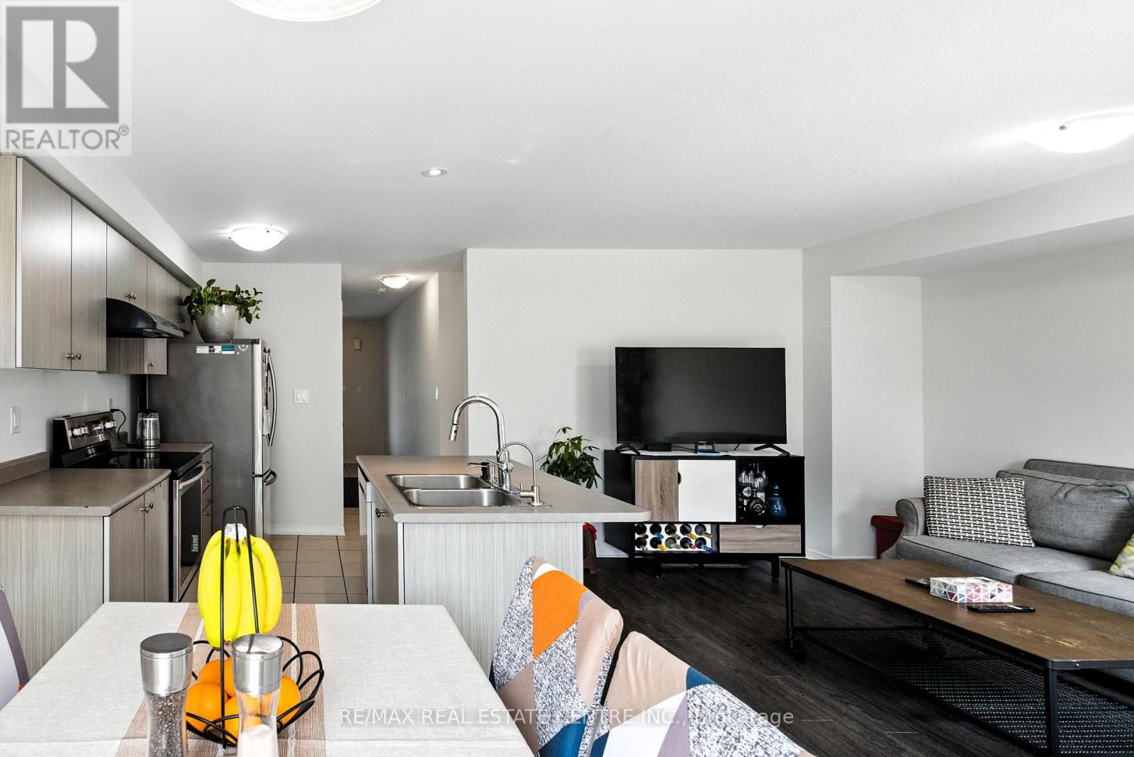 85 Thompson Road, Haldimand, Ontario  N3W 2G9 - Photo 10 - X12884858