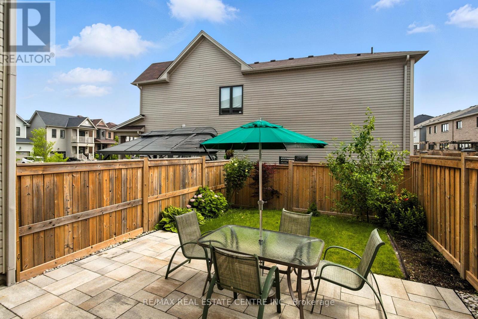 85 Thompson Road, Haldimand, Ontario  N3W 2G9 - Photo 12 - X12884858