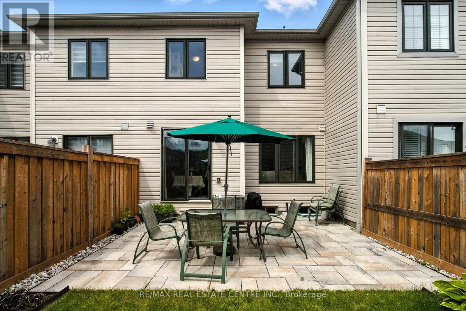 85 Thompson Road, Haldimand, Ontario  N3W 2G9 - Photo 13 - X12884858