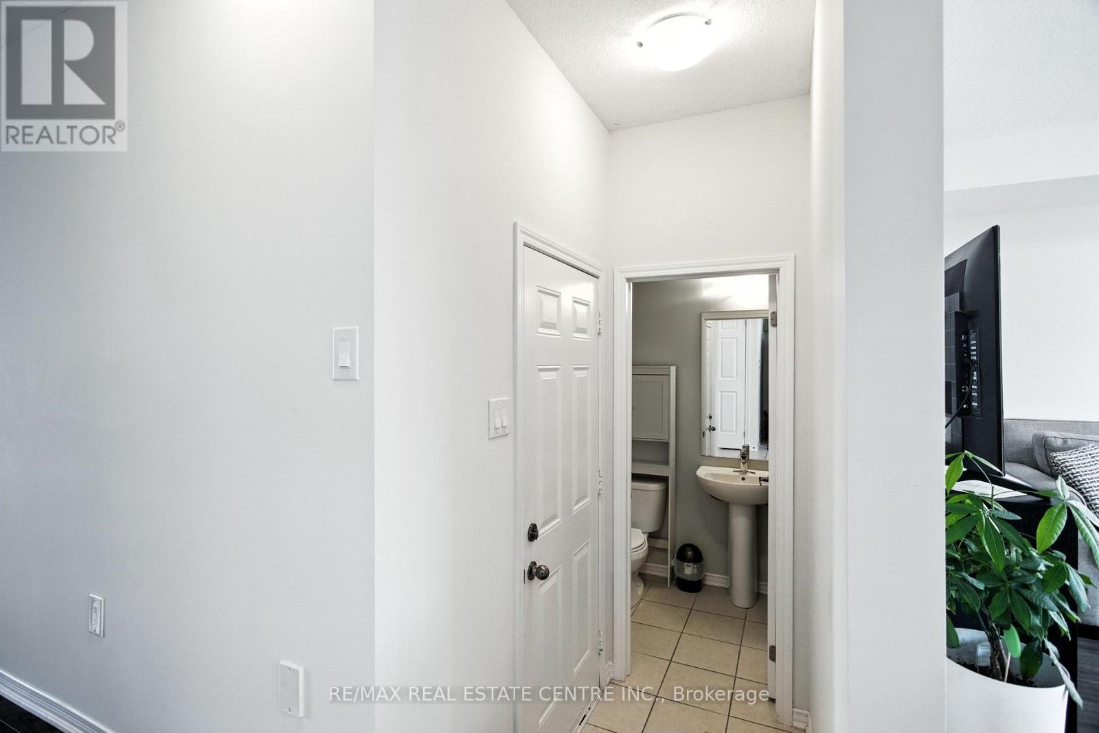 85 Thompson Road, Haldimand, Ontario  N3W 2G9 - Photo 17 - X12884858