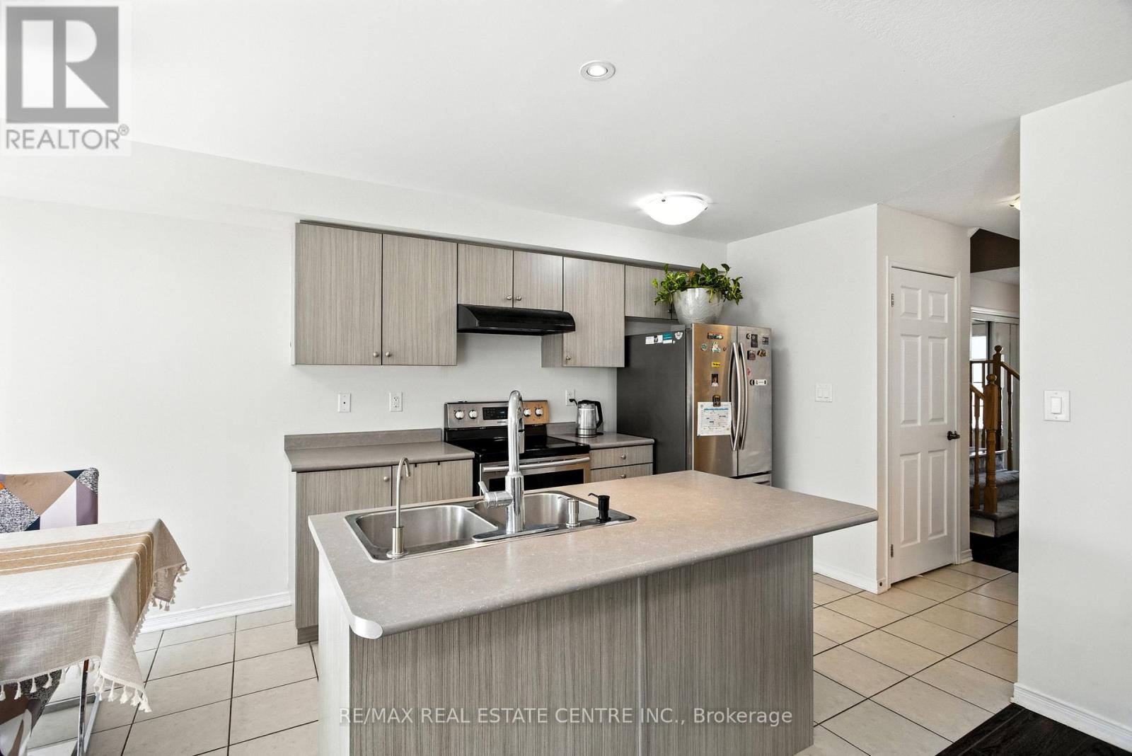 85 Thompson Road, Haldimand, Ontario  N3W 2G9 - Photo 8 - X12884858