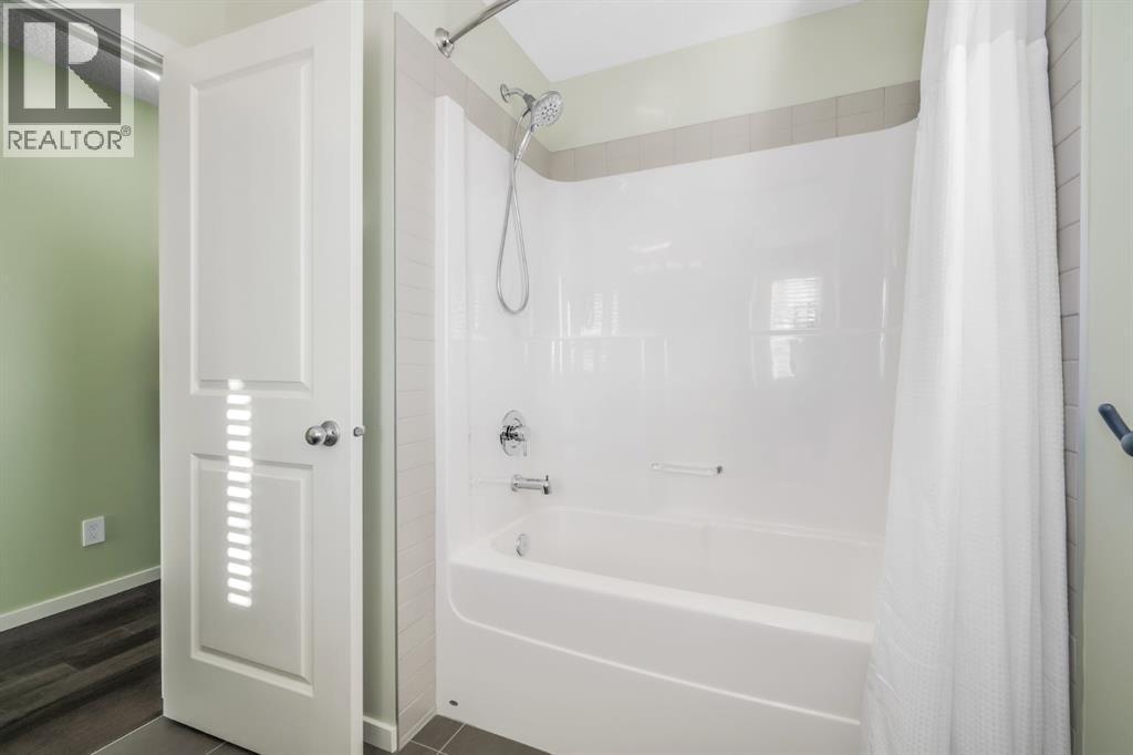 12 Sunrise View, Cochrane, Alberta  T4C 0W3 - Photo 32 - A2287157