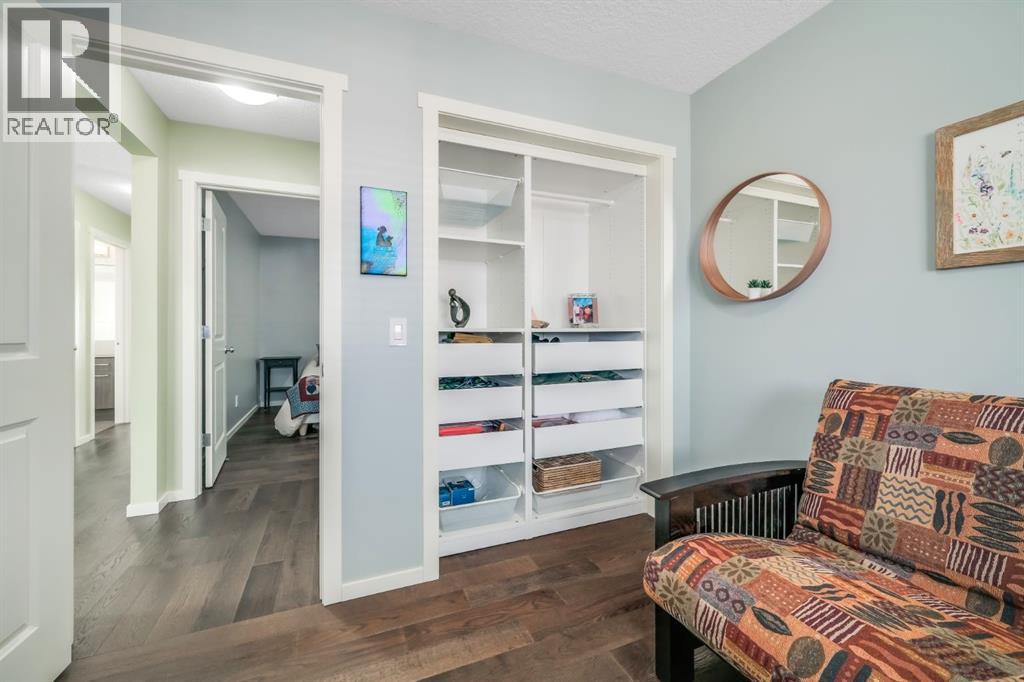 12 Sunrise View, Cochrane, Alberta  T4C 0W3 - Photo 30 - A2287157