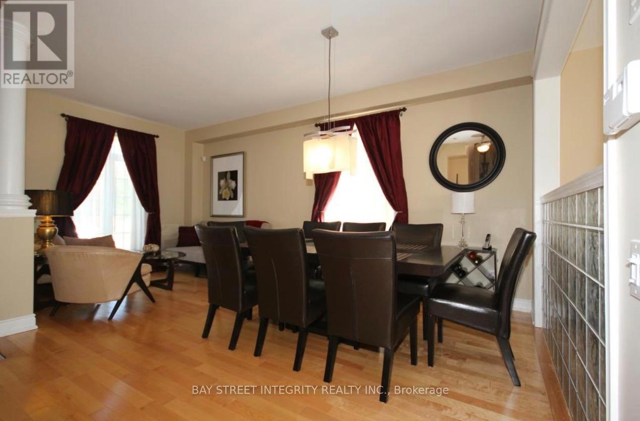 3364 Hayhurst Crescent, Oakville (Br Bronte), Ontario  L6L 6W9 - Photo 3 - W12855362