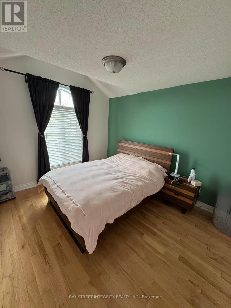 3364 Hayhurst Crescent, Oakville (Br Bronte), Ontario  L6L 6W9 - Photo 7 - W12855362