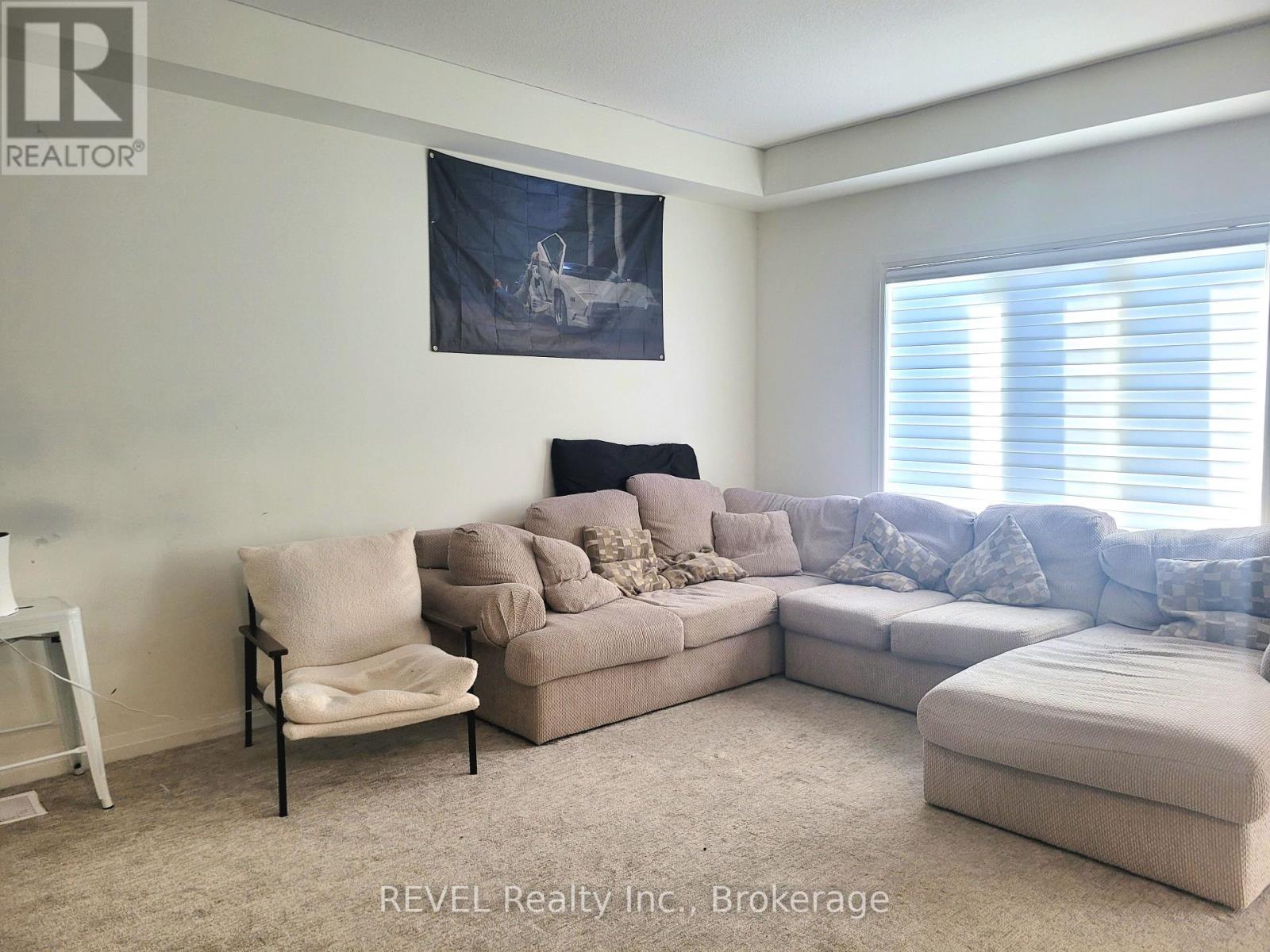 171 Bur Oak Drive N, Thorold (Confederation Heights), Ontario  L2V 0L7 - Photo 6 - X12856648