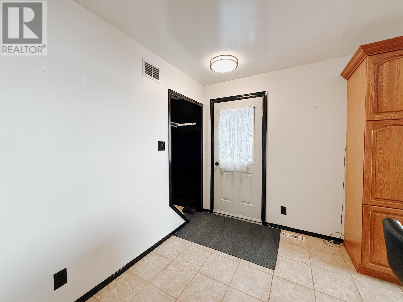 1414 Beach Road, Kenora, Ontario  P0X 1C0 - Photo 6 - TB2600436