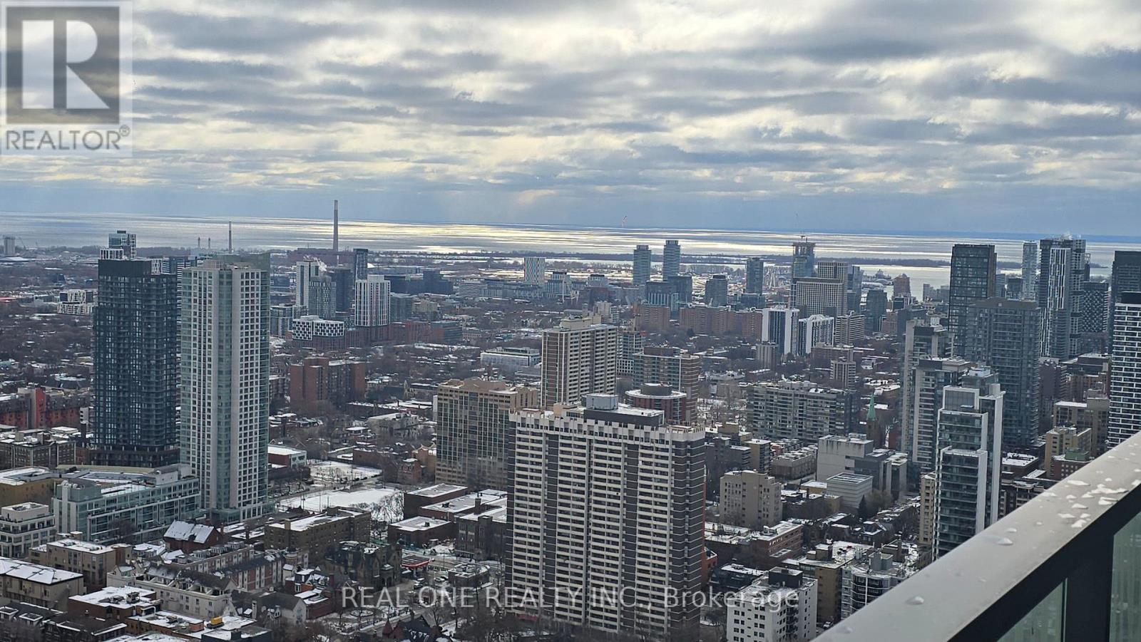 8 - 50 CHARLES STREET E, Toronto, Ontario