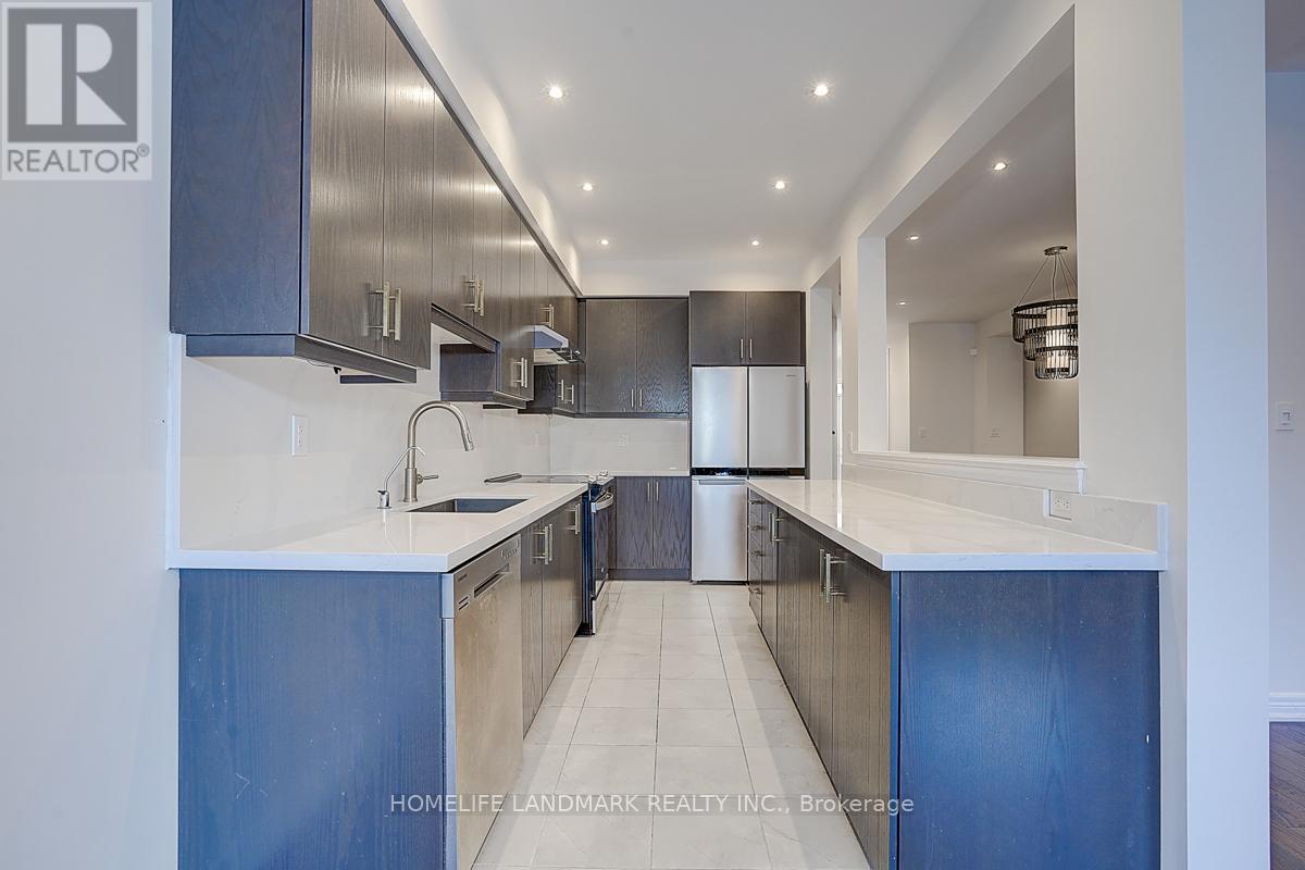 78 Port Arthur Crescent, Richmond Hill, Ontario  L4E 0Z9 - Photo 10 - N12884894