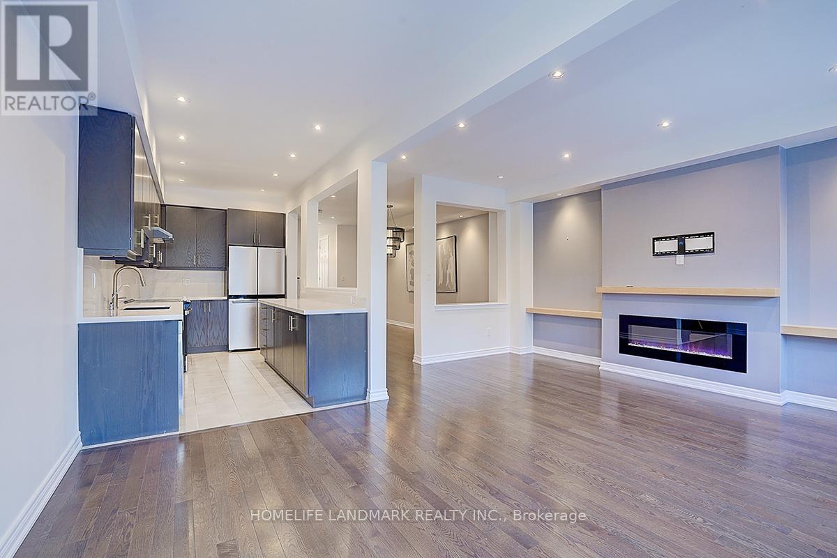 78 Port Arthur Crescent, Richmond Hill, Ontario  L4E 0Z9 - Photo 3 - N12884894