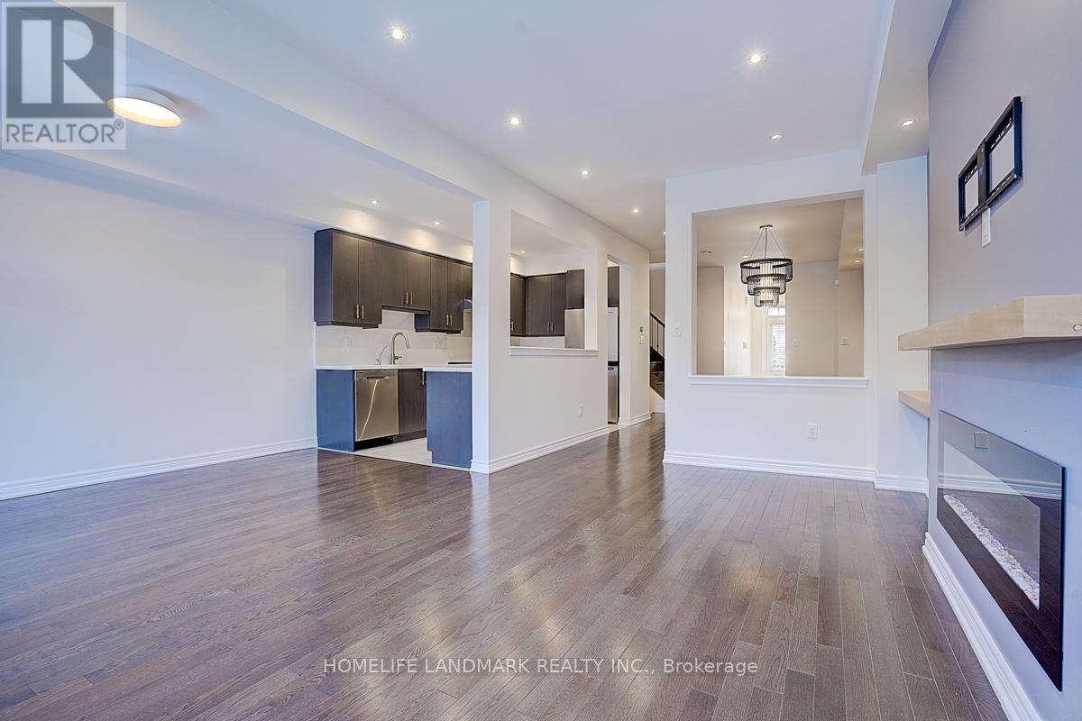 78 Port Arthur Crescent, Richmond Hill, Ontario  L4E 0Z9 - Photo 5 - N12884894