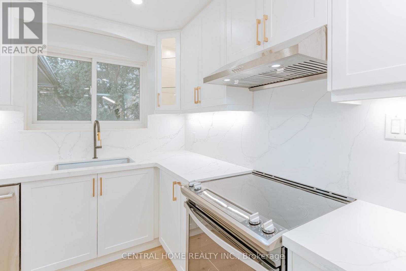 Main - 47 Sherwood Forest Drive, Markham, Ontario  L3P 1P5 - Photo 11 - N12884916