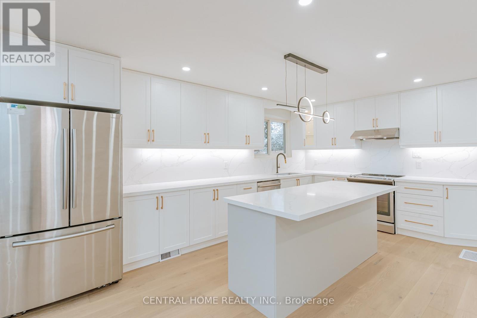 Main - 47 Sherwood Forest Drive, Markham, Ontario  L3P 1P5 - Photo 4 - N12884916